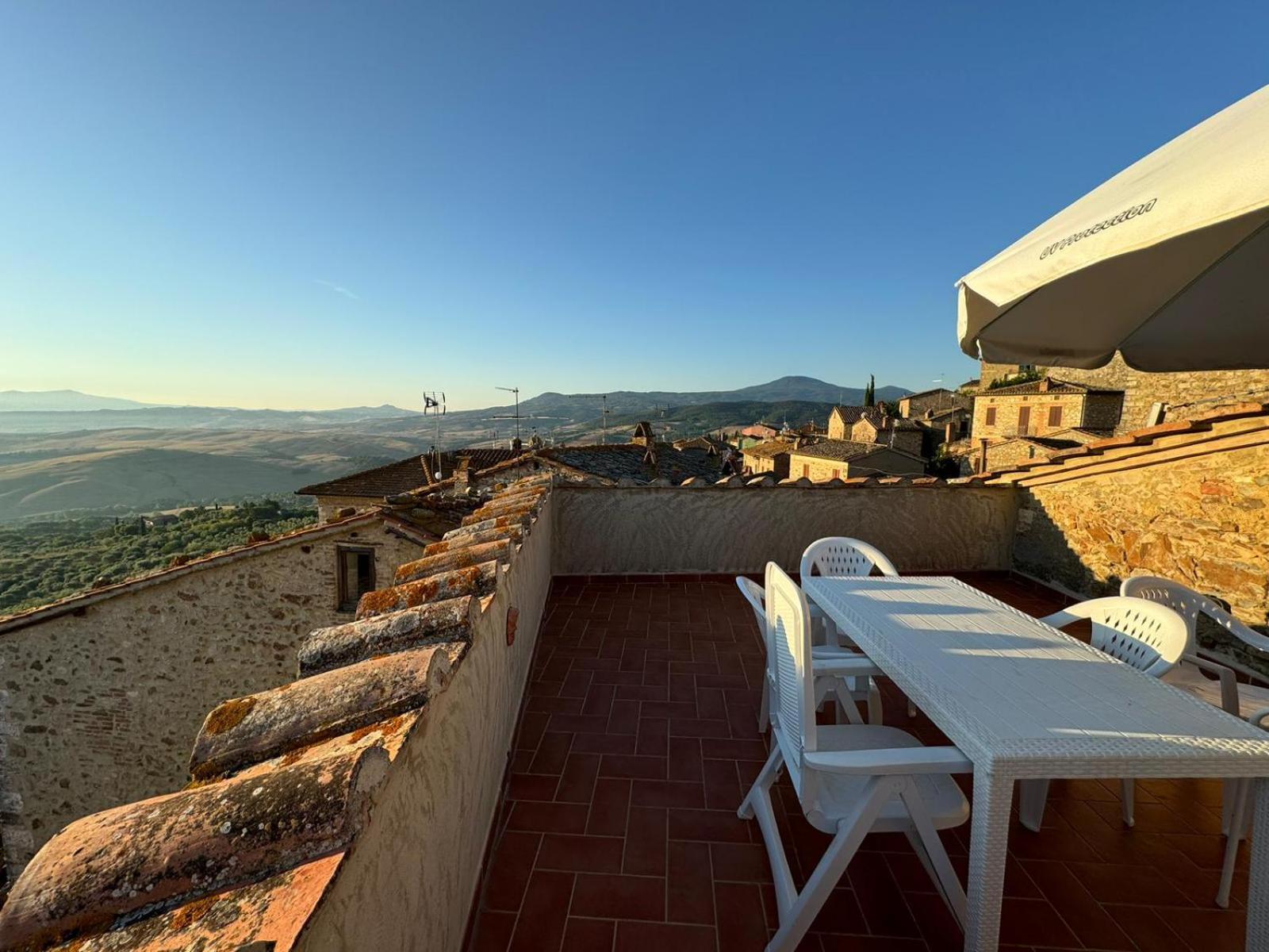 La Terrazza Sulla Val D'Orcia Apartment Castiglione dʼOrcia Екстериор снимка